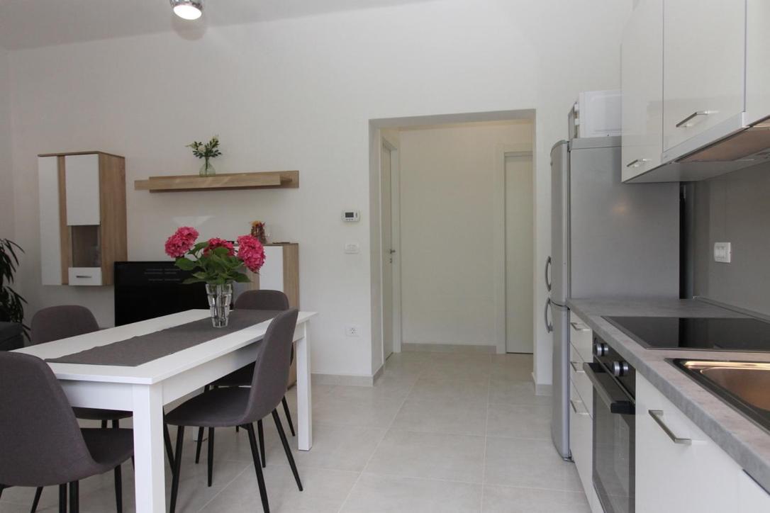 L Apartment Raša Zewnętrze zdjęcie