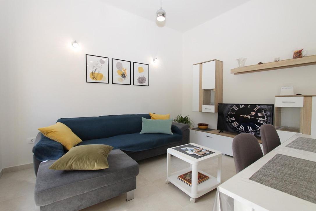 L Apartment Raša Zewnętrze zdjęcie